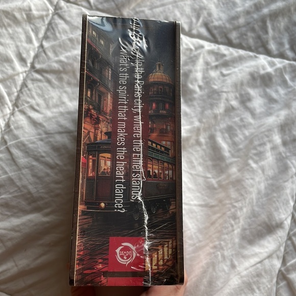 K & M Fun Paris Shadowed Romance 250 piece Jigsaw Puzzle - Picture 3 of 3